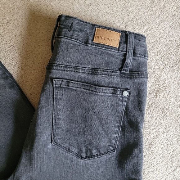 Judy Blue faded black skinny fit jeans size 3/26 - Picture 2 of 12